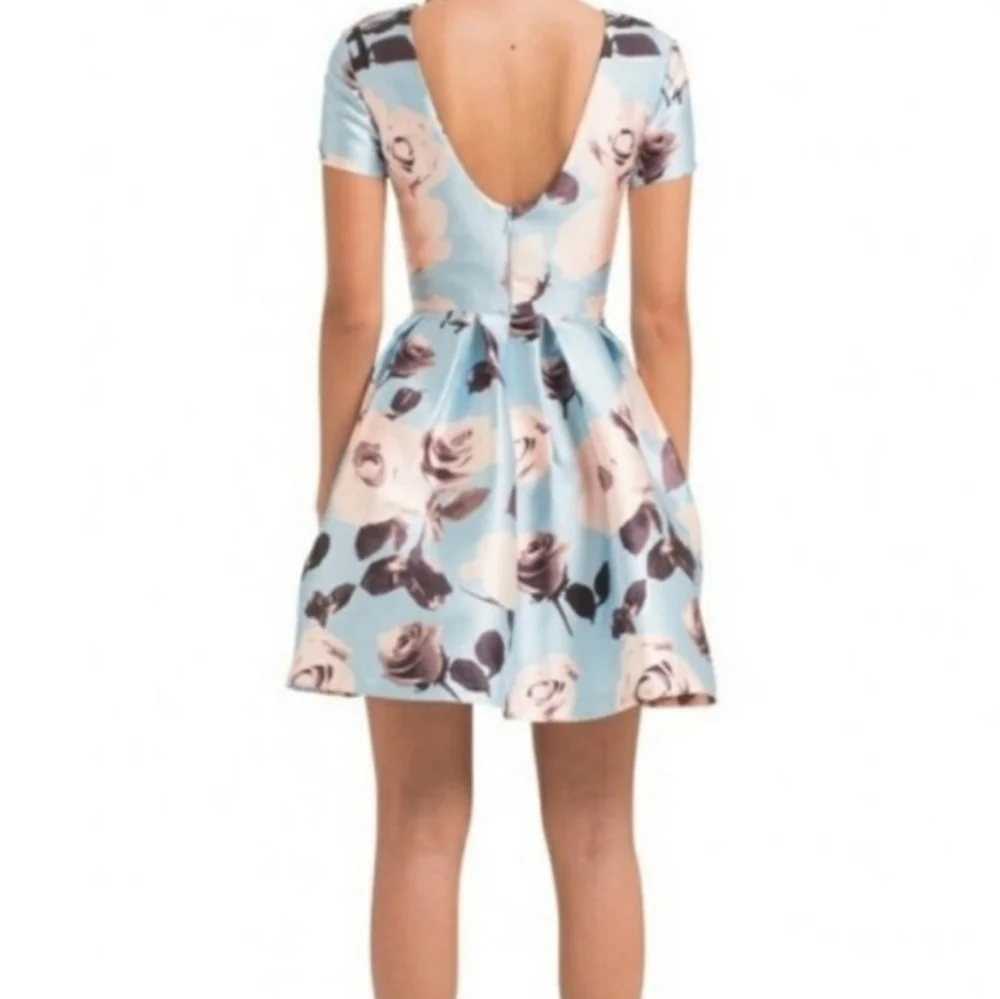 Chi Chi London Blue floral pleated party dress UK12/US8 - Picture 14 of 16